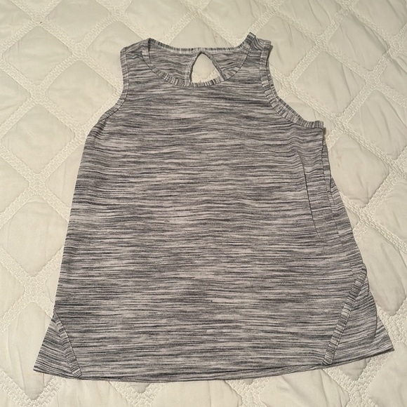 Athleta Girl - Lot of 3 tank tops in good condition. - Picture 2 of 5